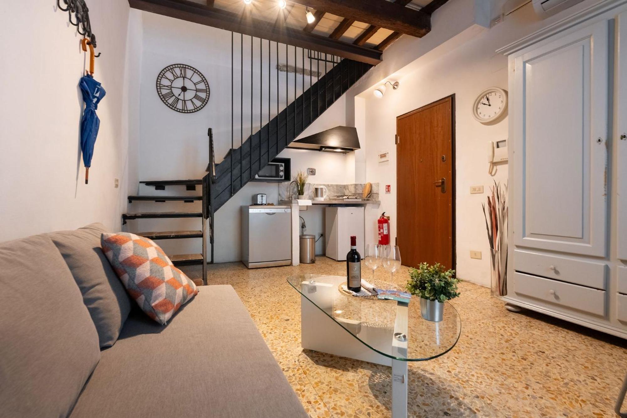 F1 - Santa Croce One Bedroom Apartment For Couples Florence Exterior photo